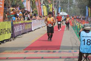 BIB: 
                            <button type="button" onclick="openModal(8248831)" class="btn btn-primary btn-sm float-right btn-popup" data-toggle="modal" data-target=".modal-high-quality">
                        <i class="fas fa-shopping-cart"></i> Add to Cart
                    </button>
                                            <button type="button" onclick="isThisMe(8248831, true)" class="btn btn-success btn-sm float-right btn-popup btn-isme hidden" data-toggle="tooltip" data-placement="bottom" title="นี่คือรูปของคุณใช่ไหม คลิกที่นี่เพื่อเอาเข้าอัลบั้ม">
                        <i class="fas fa-plus"></i> Add to album
                    </button>
                    <button type="button" onclick="isThisMe(8248831, false)" class="btn btn-warning btn-sm float-right btn-popup btn-isnotme hidden">
                        <i class="fas fa-ban"></i> Remove from album
                    </button>